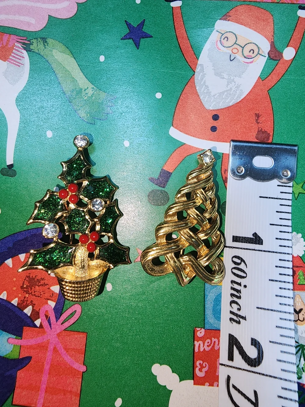 Avon Vintage Gold Tone Christmas Brooches - Holly Basket & Braided Tree